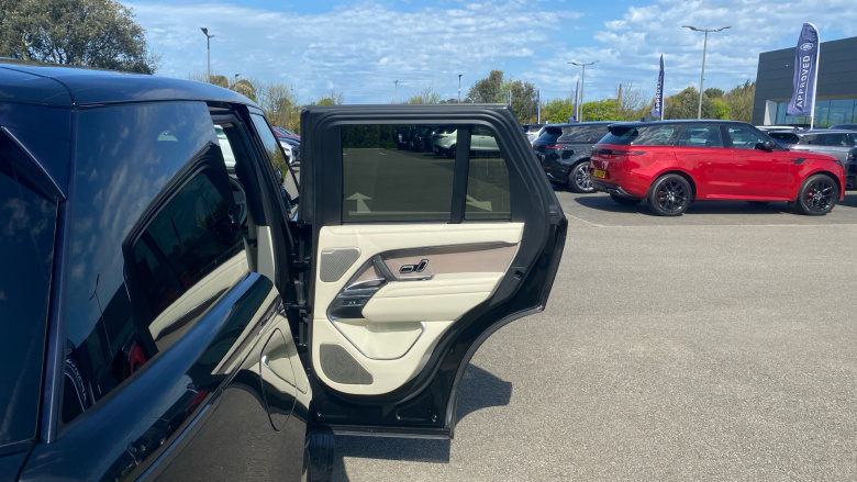 Land Rover Range Rover 4.4 P530 V8 First Edition 4dr Auto Petrol Estate